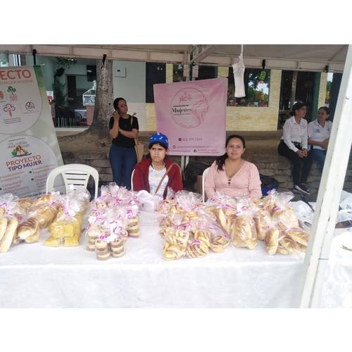 PANADERIA Y PASTELERIA LAS DELICIAS DE MI PUEBLO